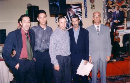 moi avec les emploie&eacute;s de debiteur de l'hotel IDOU ANFA